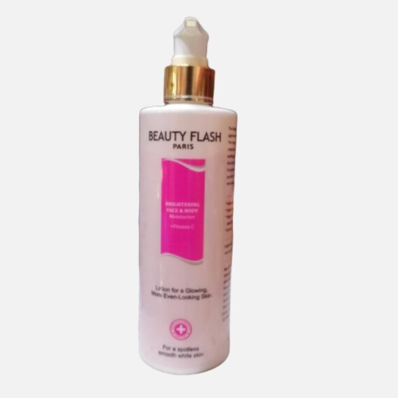 BEAUTY FLASH  BRIGHTENING FACE & BODY LOTION Moisturiser  Lotion for a glowing, more even-looking skin.
