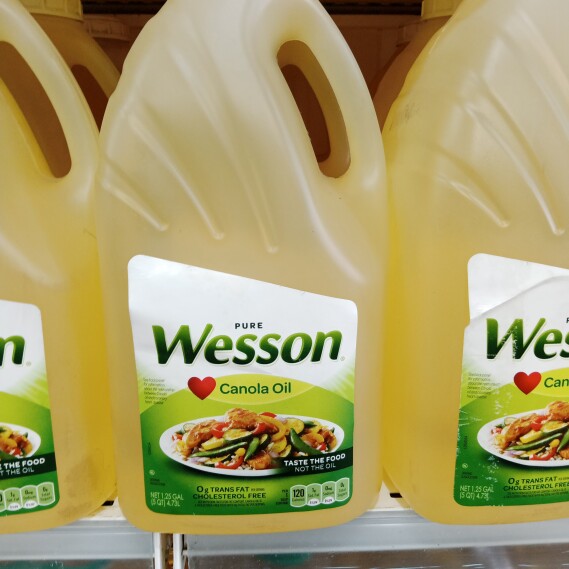 Wesson Canola Cooking Oil 4.73L