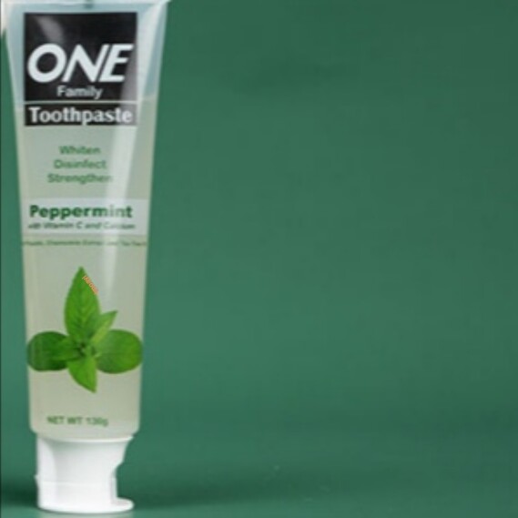 One Family Toothpaste Peppermint 130g